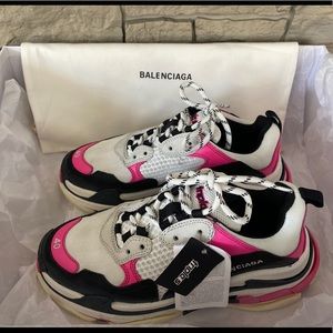 Balenciaga Triple S Pink Sneaker
